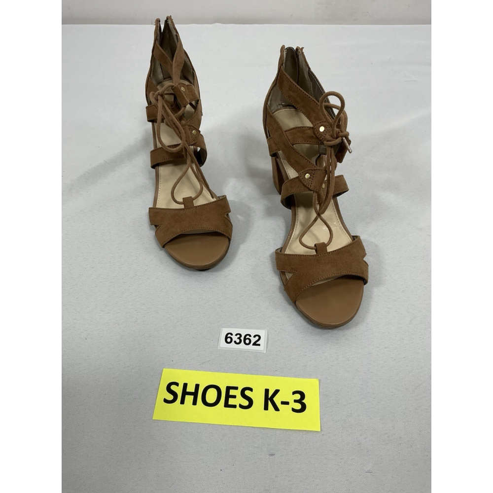 Womans Circus Strappy Bootie Shoe 8 Tan Open Toe Back Zip Block Heel